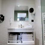 Le Kennedy, Clermont-ferrand, The Originals Relais 3*