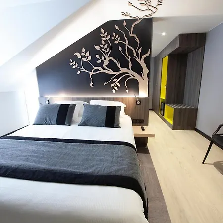 Quality Kennedy Hotel 3*