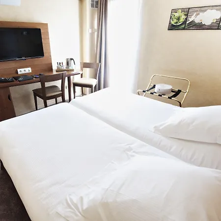 Szálloda Le Kennedy, Clermont-ferrand, The Originals Relais 3*