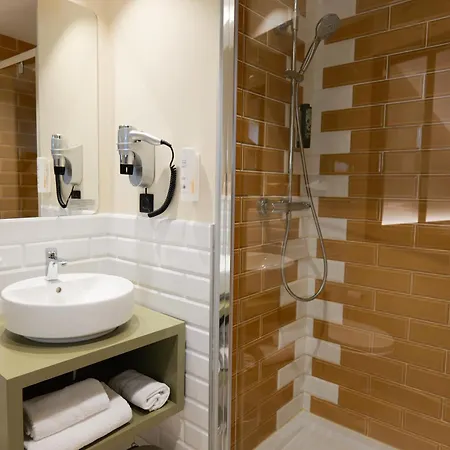 Le Kennedy, Clermont-ferrand, The Originals Relais ホテル クレルモン・フェラン