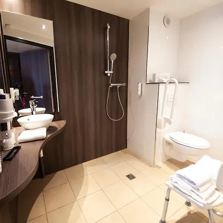 Le Kennedy, Clermont-ferrand, The Originals Relais 3*