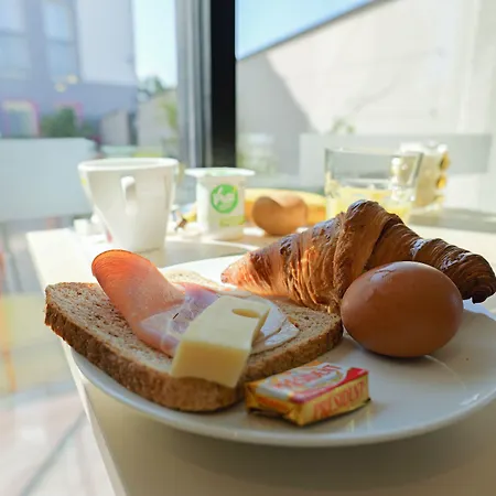 Hotel Le Kennedy, Clermont-ferrand, The Originals Relais