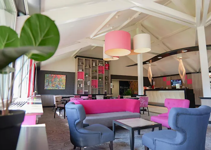 Le Kennedy, Clermont-ferrand, The Originals Relais 3*