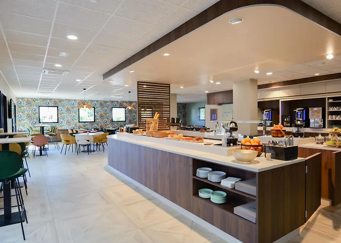 Le Kennedy, Clermont-ferrand, The Originals Relais 酒店