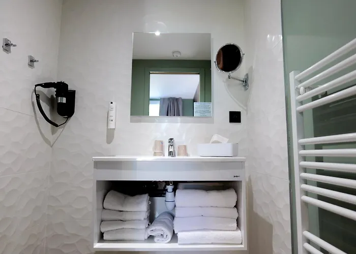 Le Kennedy, Clermont-ferrand, The Originals Relais 3*