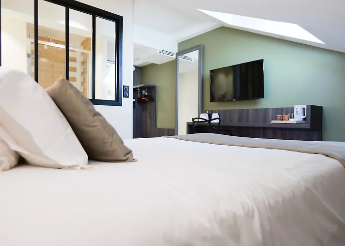 Le Kennedy, Clermont-ferrand, The Originals Relais 酒店